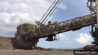 Bucket_Wheel_Excavator_Mining_Mega_Machines.gif