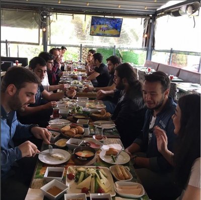 mühendis beyinler kahvaltı.jpg