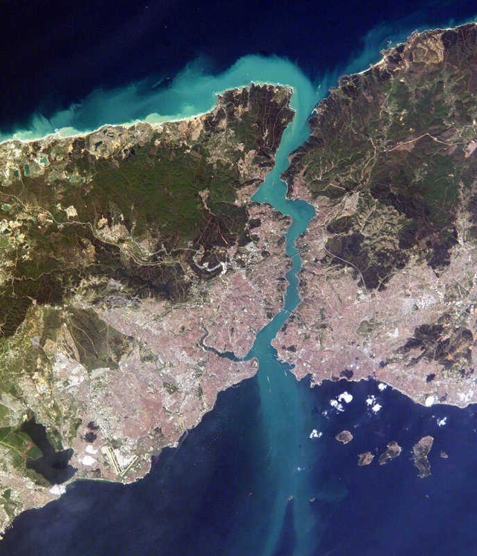 Istambul_and_Bosporus_big.jpg