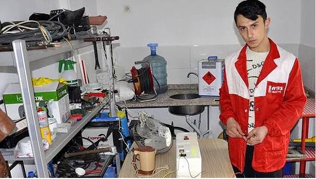 yerli tesla.jpg