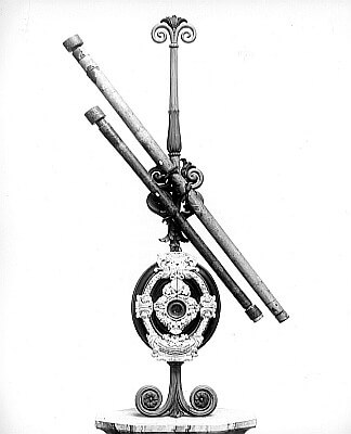 Galileo Galilei icat ettiği teleskop