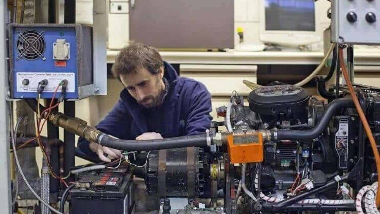 Makine Muhendisligi Alt Dallari Ve Bir Alanda Uzmanlasmanin Onemi Muhendis Beyinler