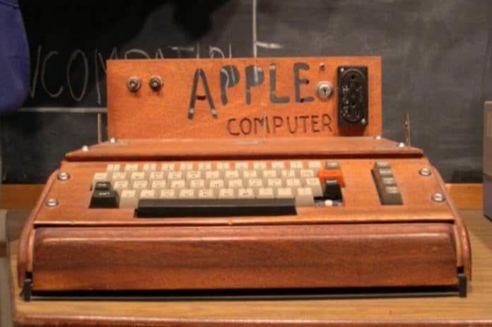 İlk devre kartı olan Apple Mac